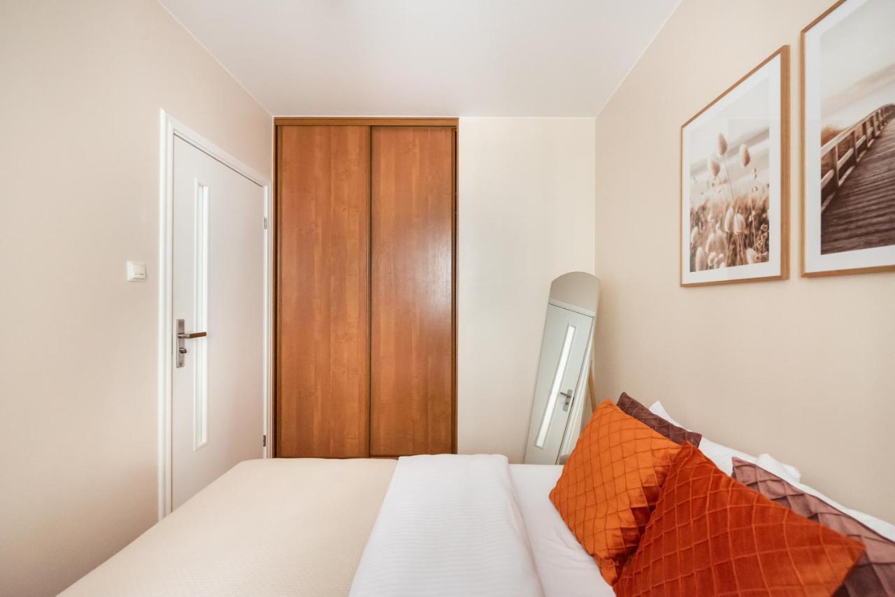 Praga Sulejkowska Comfort Apartment Varsovia Exterior foto
